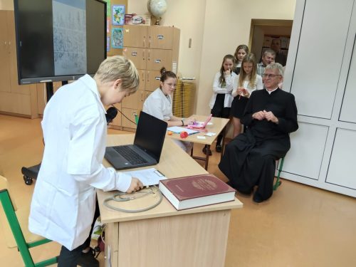 Nauczyciel w gabinecie lekarza