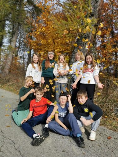 Zabawy, ognisko, poczęstunek