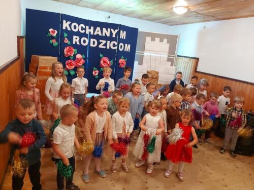 Dzieci występują dla swoich rodziców