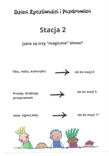 uczniowie ubrani na żółto rozwiązują zadania na stacjach